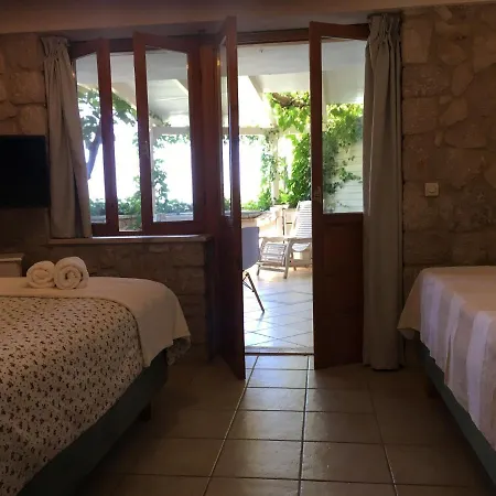 Christianna * Áyios Nikítas