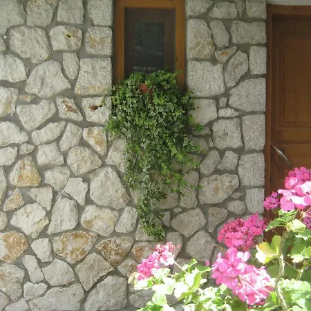 Christianna Apartment *